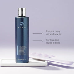 MONAT Renew close-up of Rejuveniqe oil blend and pea extract, shows nourishing ingredients