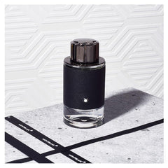 Montblanc Explorer spray action capturing mist for confident application