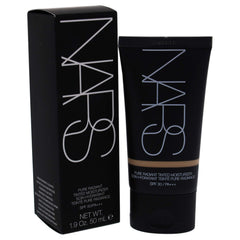 NARS Alaska pump dispense detail demonstrating easy application benefit