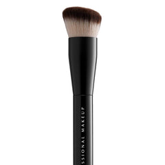 NYX brush close-up of angled synthetic bristles for smooth blending benefit