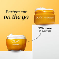 Olay creamy texture close-up illustrating lightweight absorbency benefits