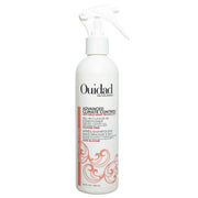 Ouidad front packaging showing bottle and product benefits for defined curls