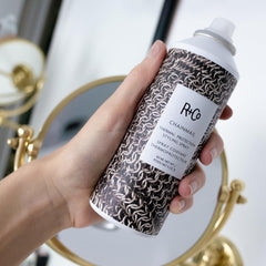 R+Co CHAINMAIL fine mist spraying from nozzle, even coverage for heat protection