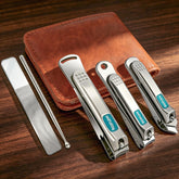 RedFlow front view of the set showing tools and leather case, travel-ready convenience