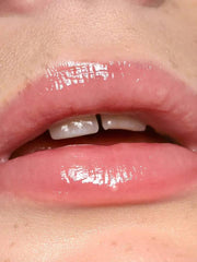 REFY wand close-up showing glossy texture and smooth application