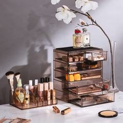 Sorbus top compartment with brushes and jewelry showing organized accessibility benefit