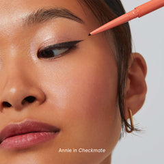 SOSHE Checkmate gel texture swatch showing rich pigment and creamy glide