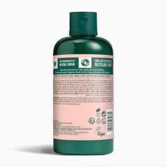 The Body Shop pink grapefruit rich foam lather illustrating effective cleansing power