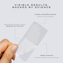 Vue close-up of hydrocolloid texture, showing absorbent surface and gentle fit