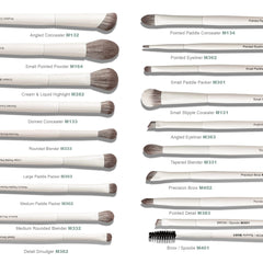VYNESTRA wooden handle labels and numbers detail that helps quick brush identification