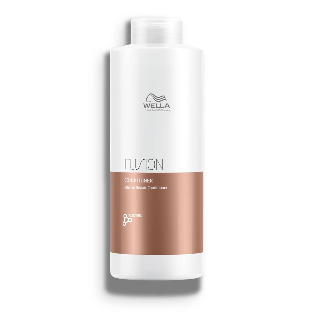 Wella Professionals front bottle view showing product and repair benefit