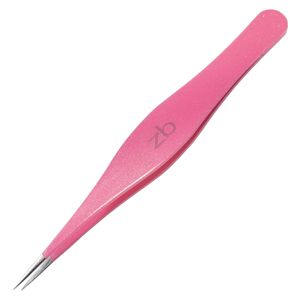 Zizzili Basics tweezers front close-up showing fine-point tips for precise hair removal