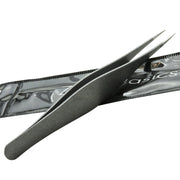 Zizzili Basics tweezers front view showing sleek stainless finish and ergonomic shape, precise control