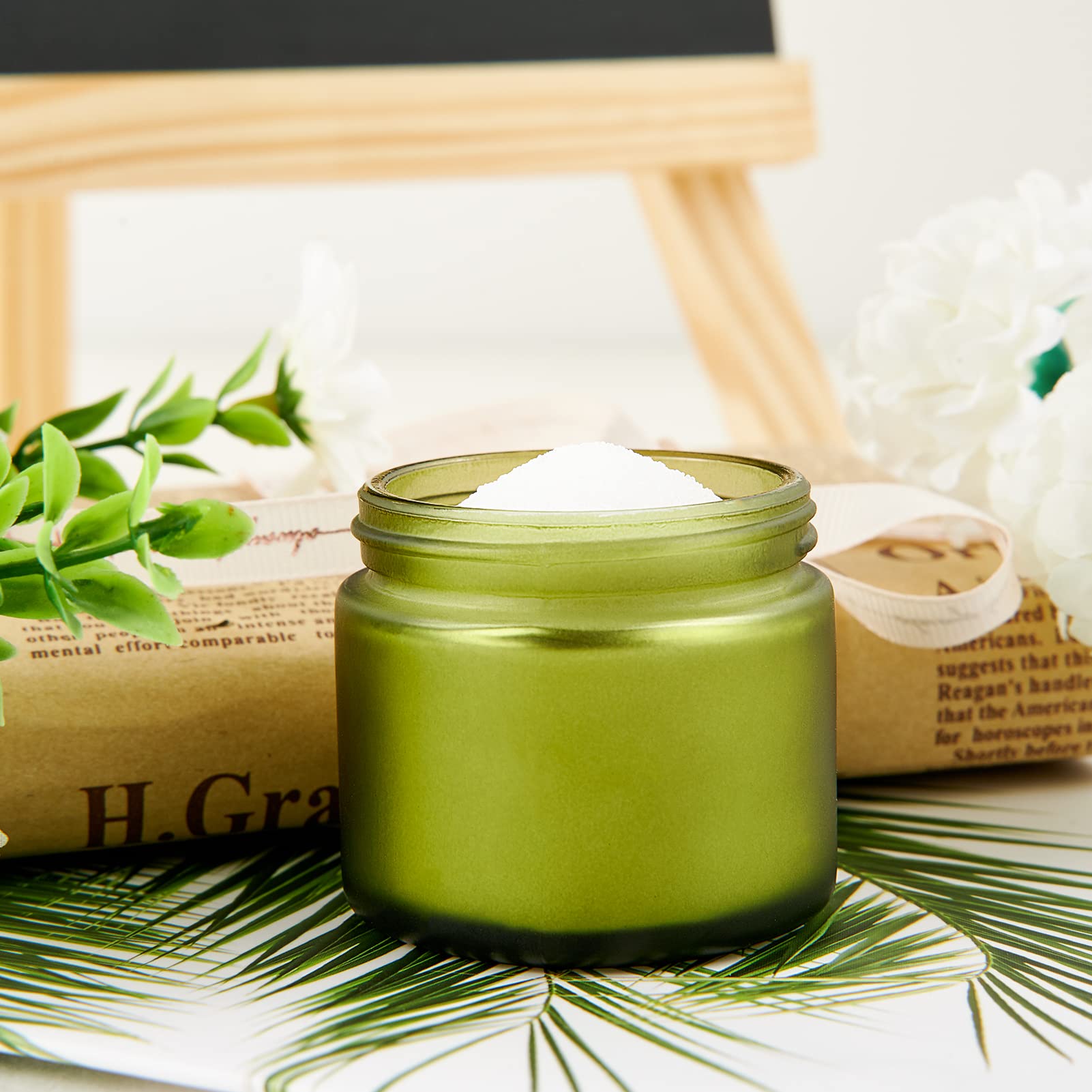 11 Hoa Kinh open jar showing contents and easy access for application