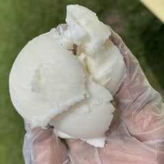 3CAYG spoon portion on scale illustrating accurate bulk quantity benefit