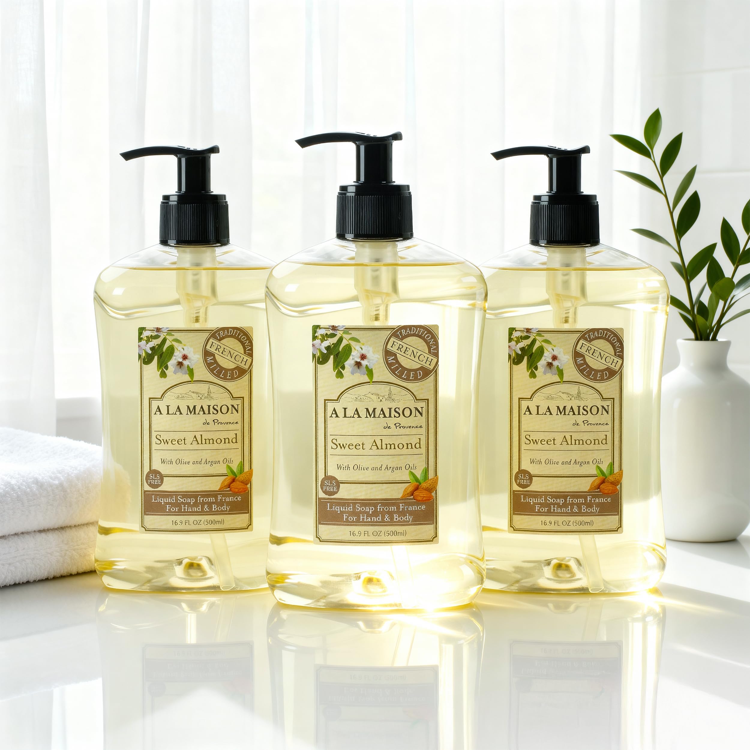 A LA MAISON creamy lather texture highlighting gentle, moisturizing foam