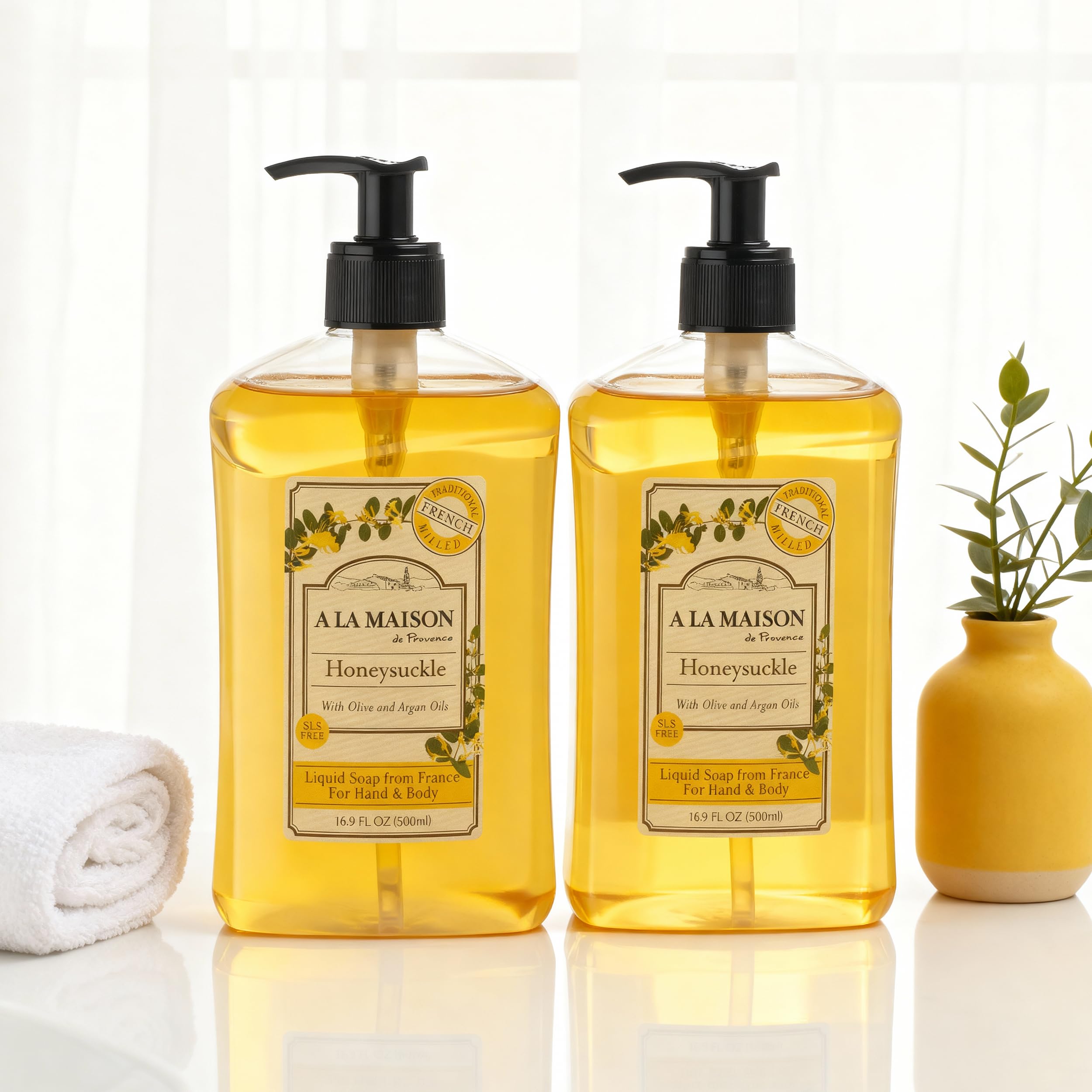 A LA MAISON texture lather close-up showing creamy suds and skin-softening benefit
