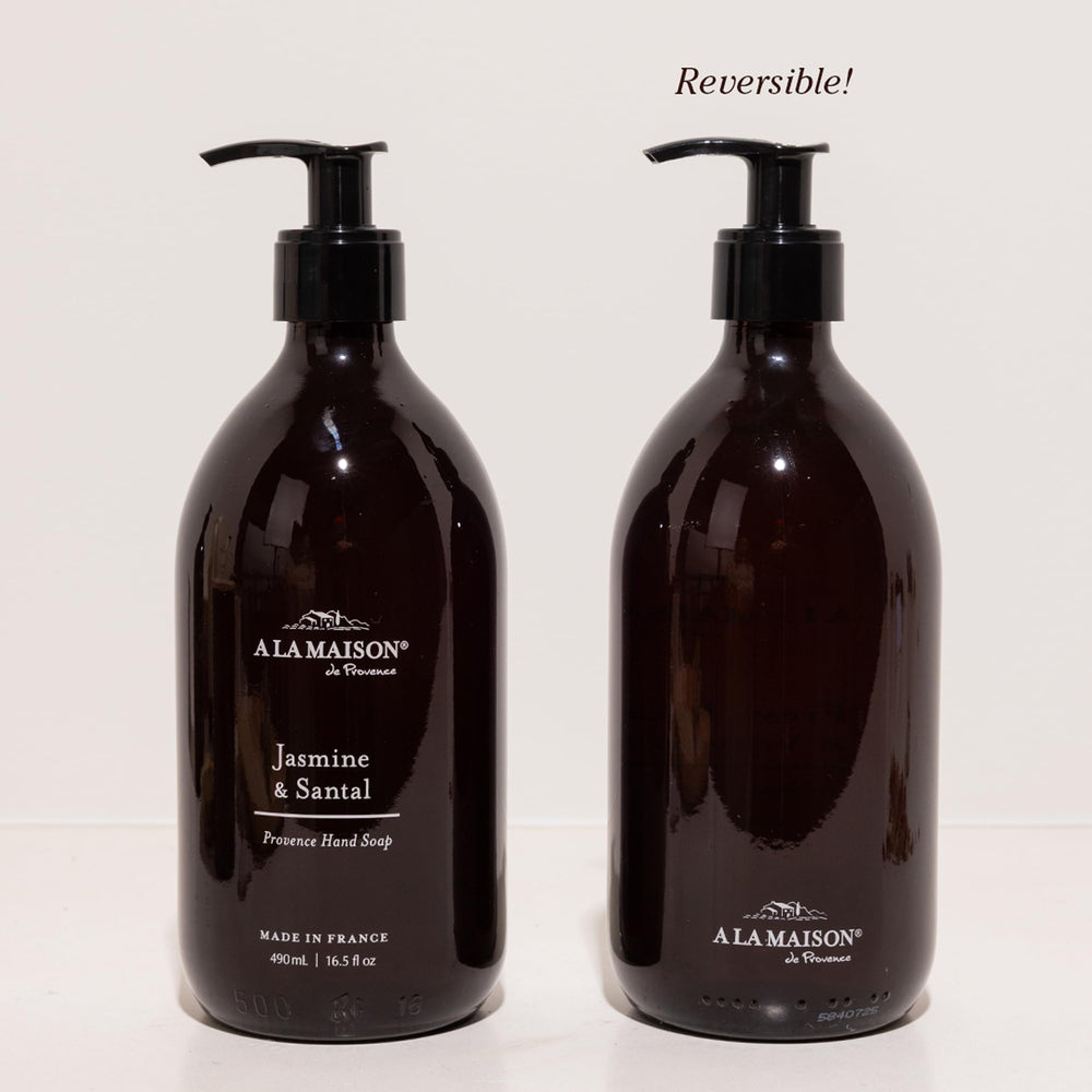 A LA MAISON creamy foam texture close-up demonstrating gentle, moisturizing lather