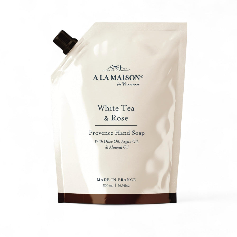 A LA MAISON front pouch showing product and eco-friendly design benefit