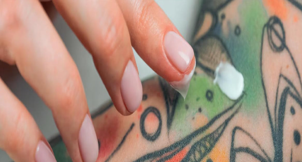 AGADE texture close-up highlighting lightweight cream absorbed quickly
