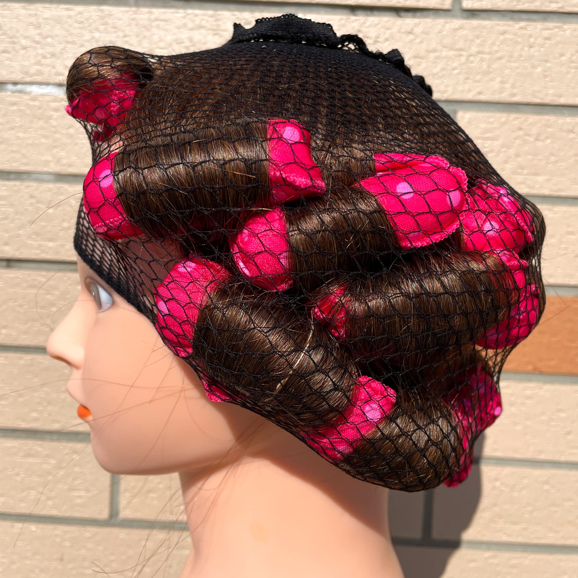 Aimin Hair roller under water illustrating washable material and easy care