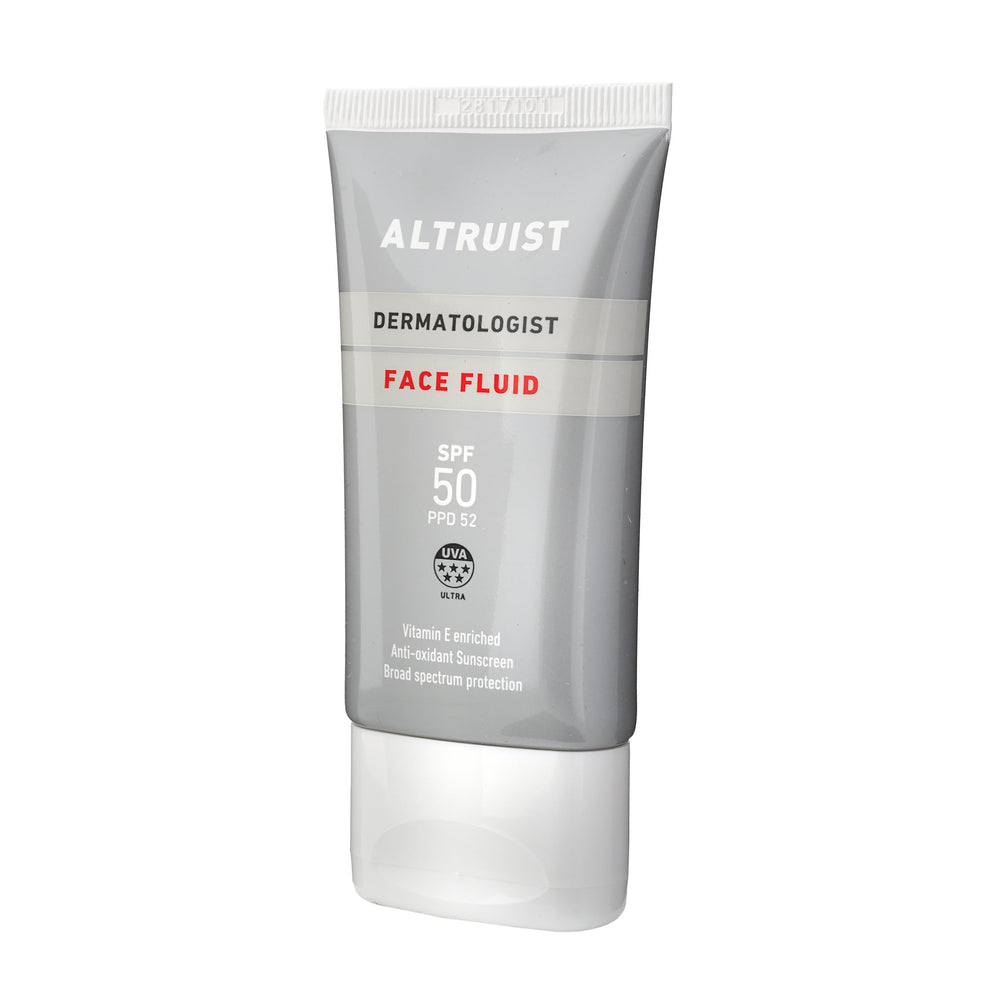 Altruist close-up label showing dermatologist formulation details and trust