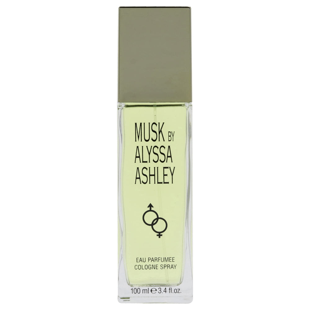 Alyssa Ashley close-up spray nozzle releasing mist, demonstrating long-lasting coverage benefit