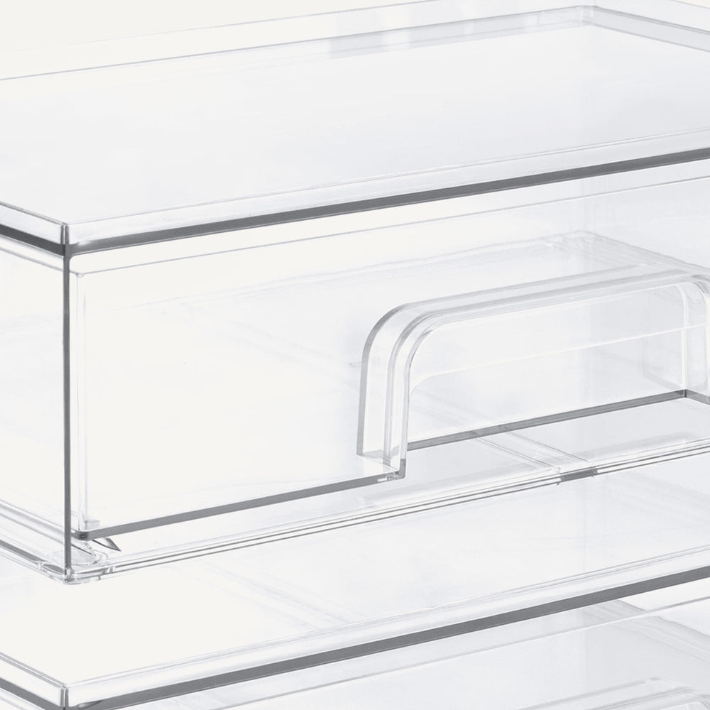 Amazon Basics interior view with organized palettes and brushes for quick access