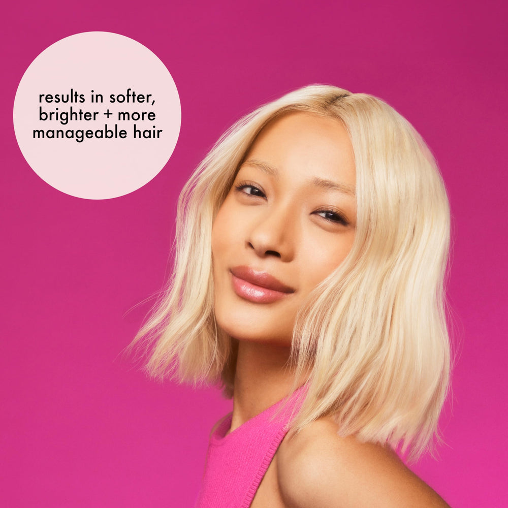 amika shampoo paired with conditioner illustrating combined strengthening benefits