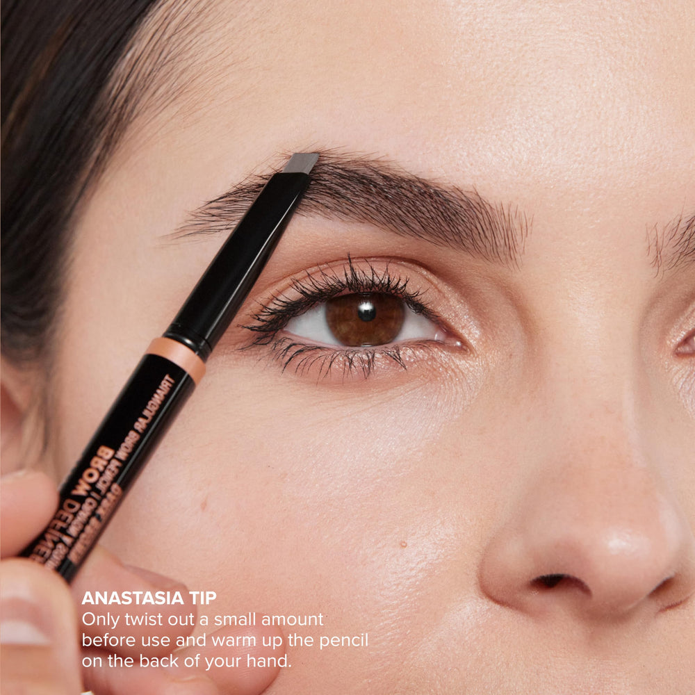 Anastasia Beverly Hills open pencil edge showing retractable tip for fine strokes