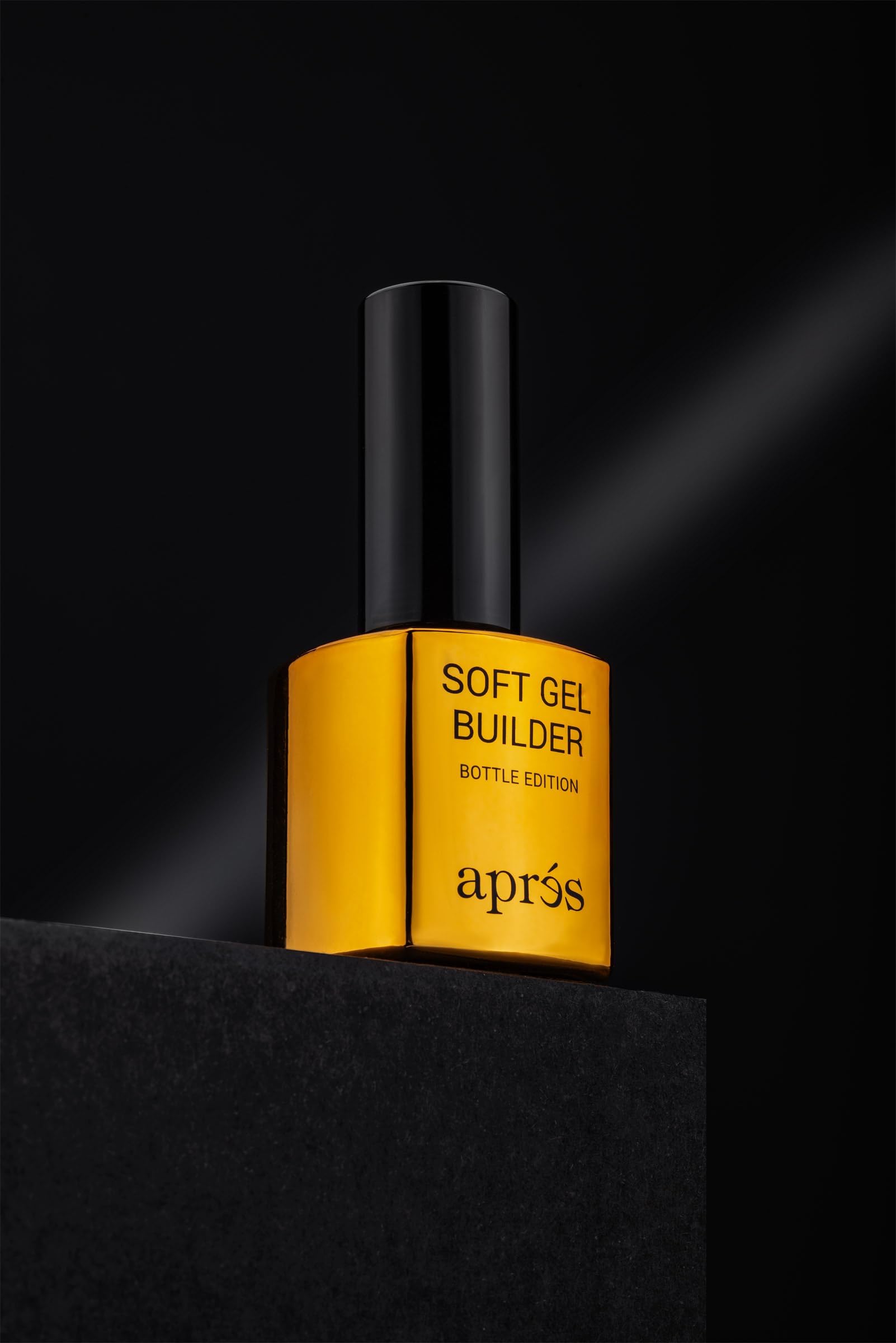 APRÉS soaked-off gel residue on pads showing gentle acetone removal benefit