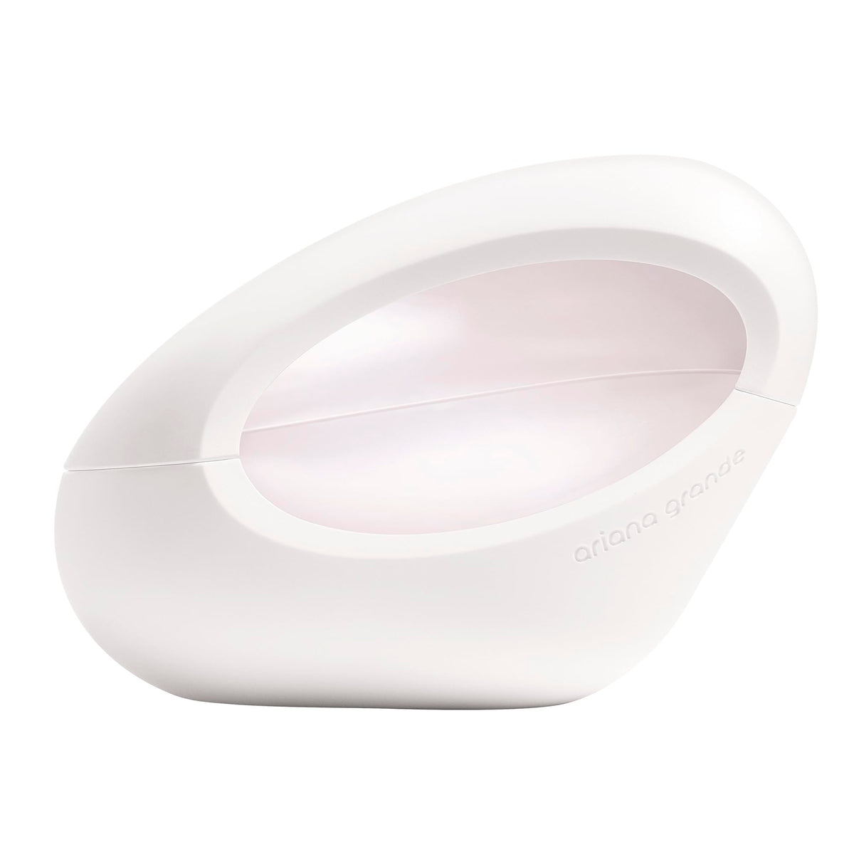 Ariana Grande front bottle showcasing elegant design and immediate shelf appeal