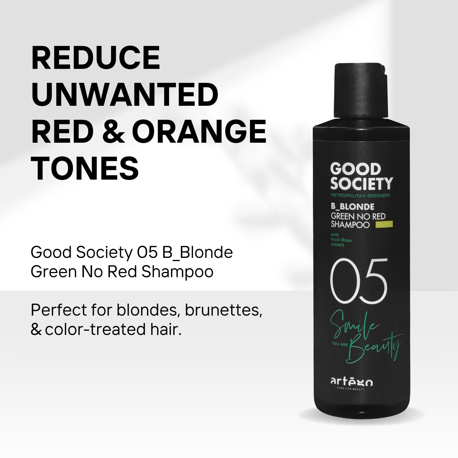 Artego creamy green lather texture demonstrating effective tone-correcting action
