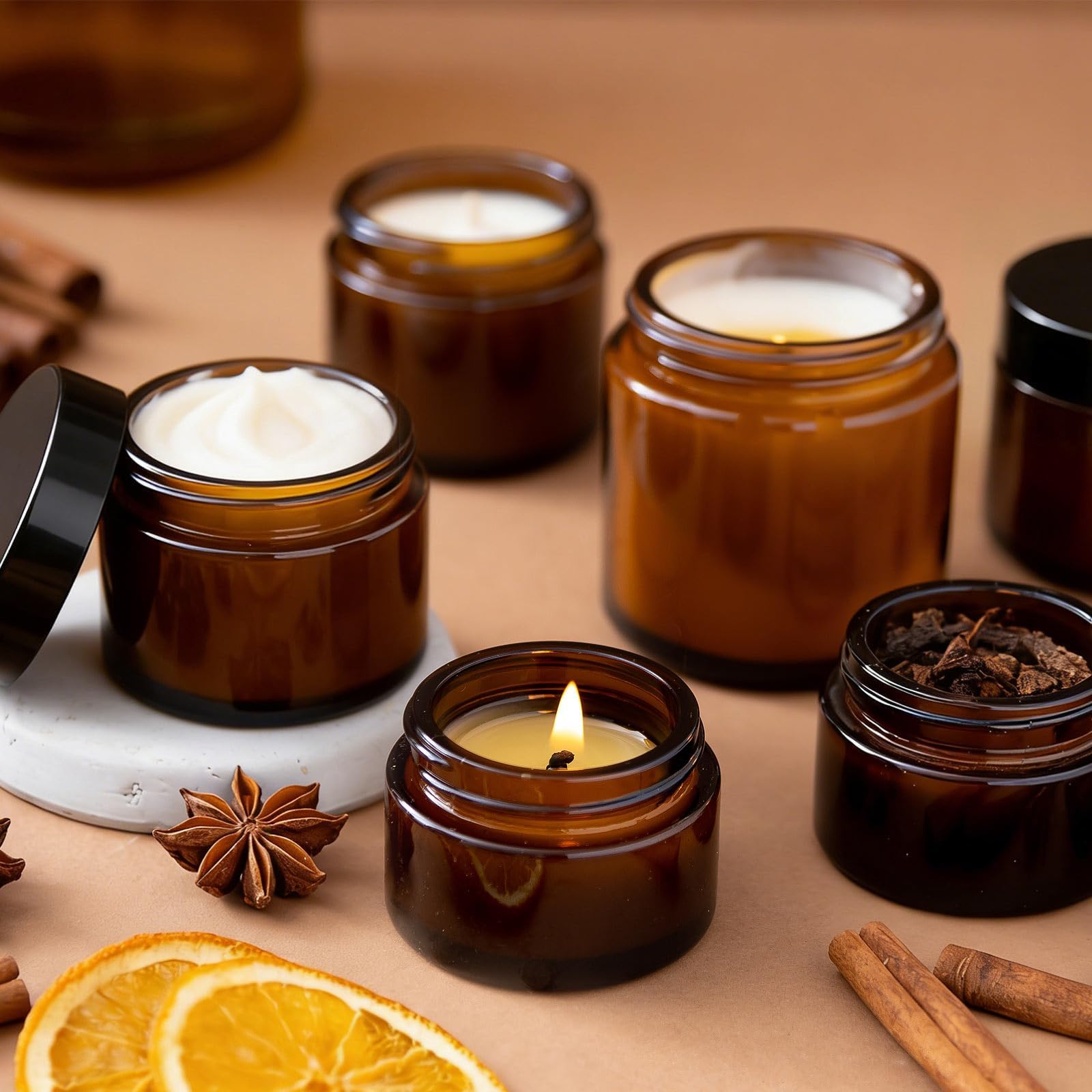 AstrivixDD amber jars as wedding favors showing elegant presentation benefit
