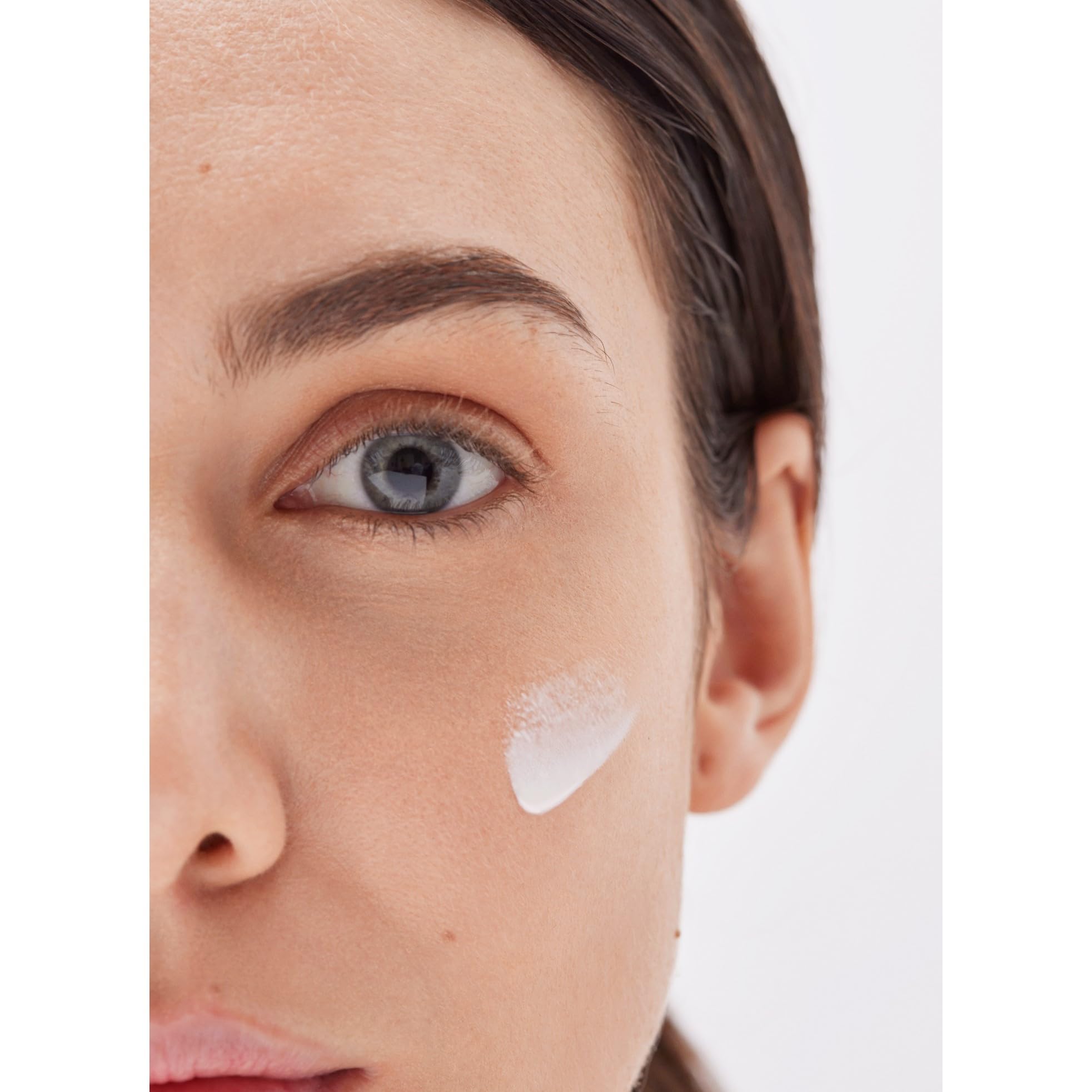 Babe matte finish on skin before and after demonstrating reduced shine