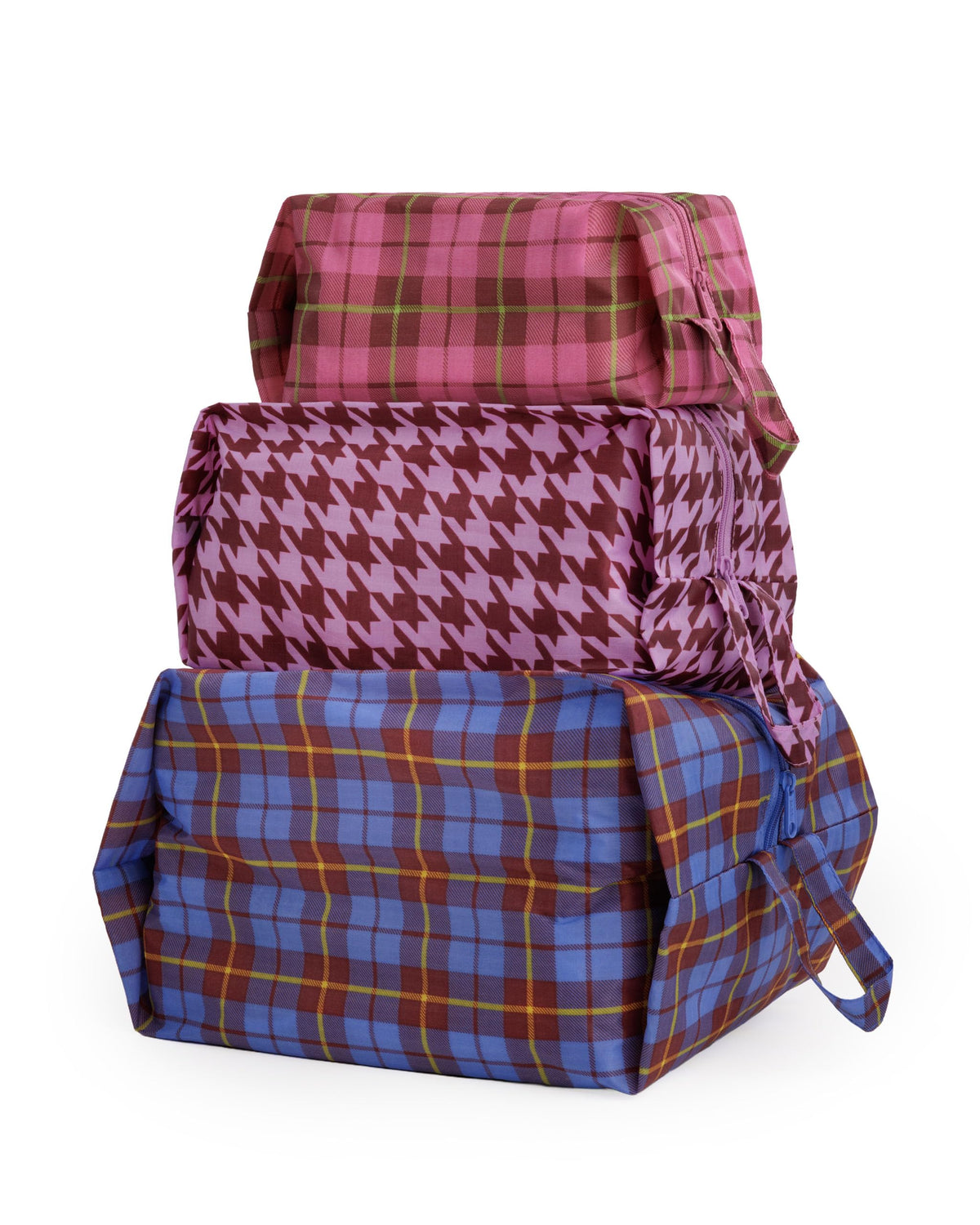 BAGGU 3D Zip Set front view showing three check mix pouches, organizes belongings