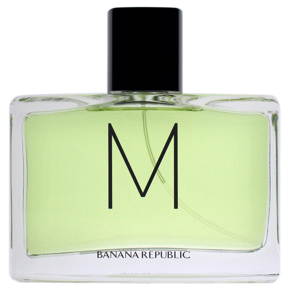BANANA REPUBLIC close-up of citrus and fig leaf notes, emphasizing fresh aromatic ingredients and complexity
