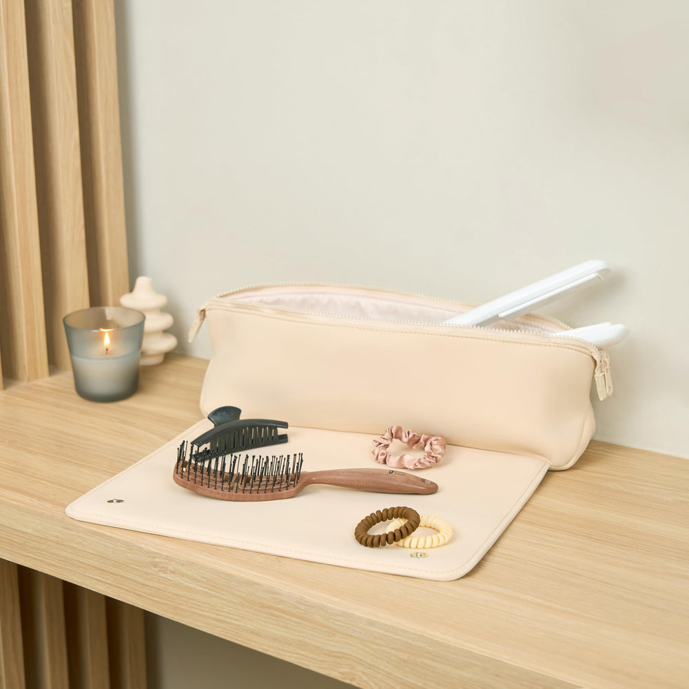 BAREFOOT CARIBOU straightener stored inside pouch for safe transport
