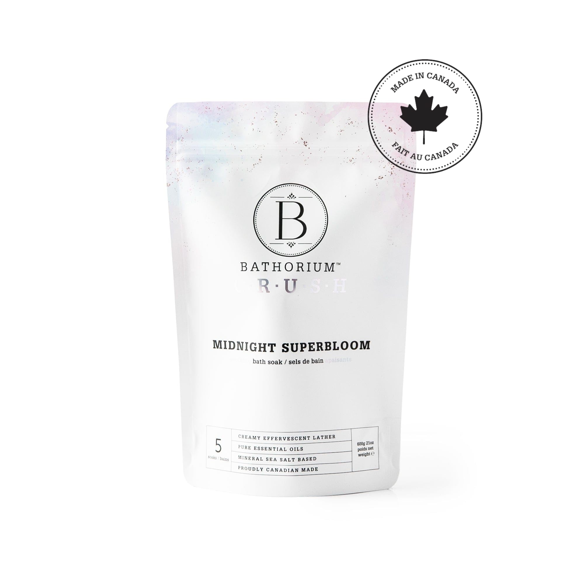 Bathorium powder pouring from pouch into hand highlighting easy-to-dissolve texture