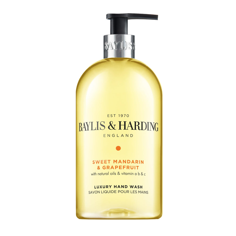 Baylis & Harding dispenser pump detail highlighting easy, controlled soap dispensing benefit