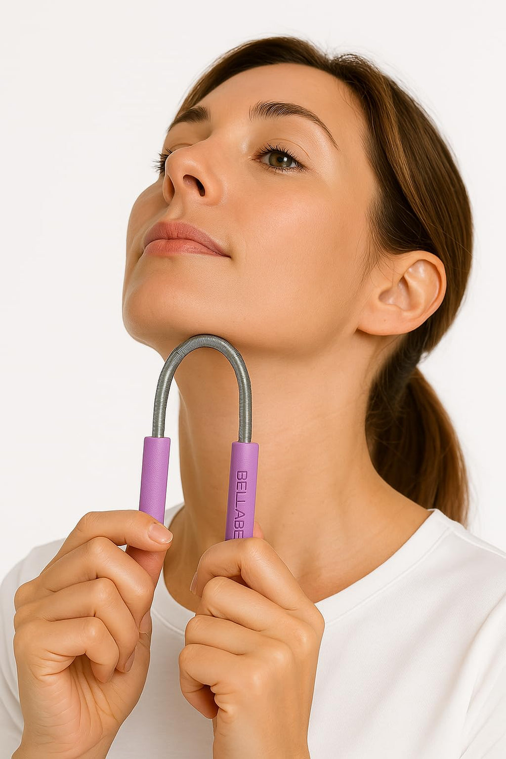 Bellabe being used on upper lip for precise hair removal benefit