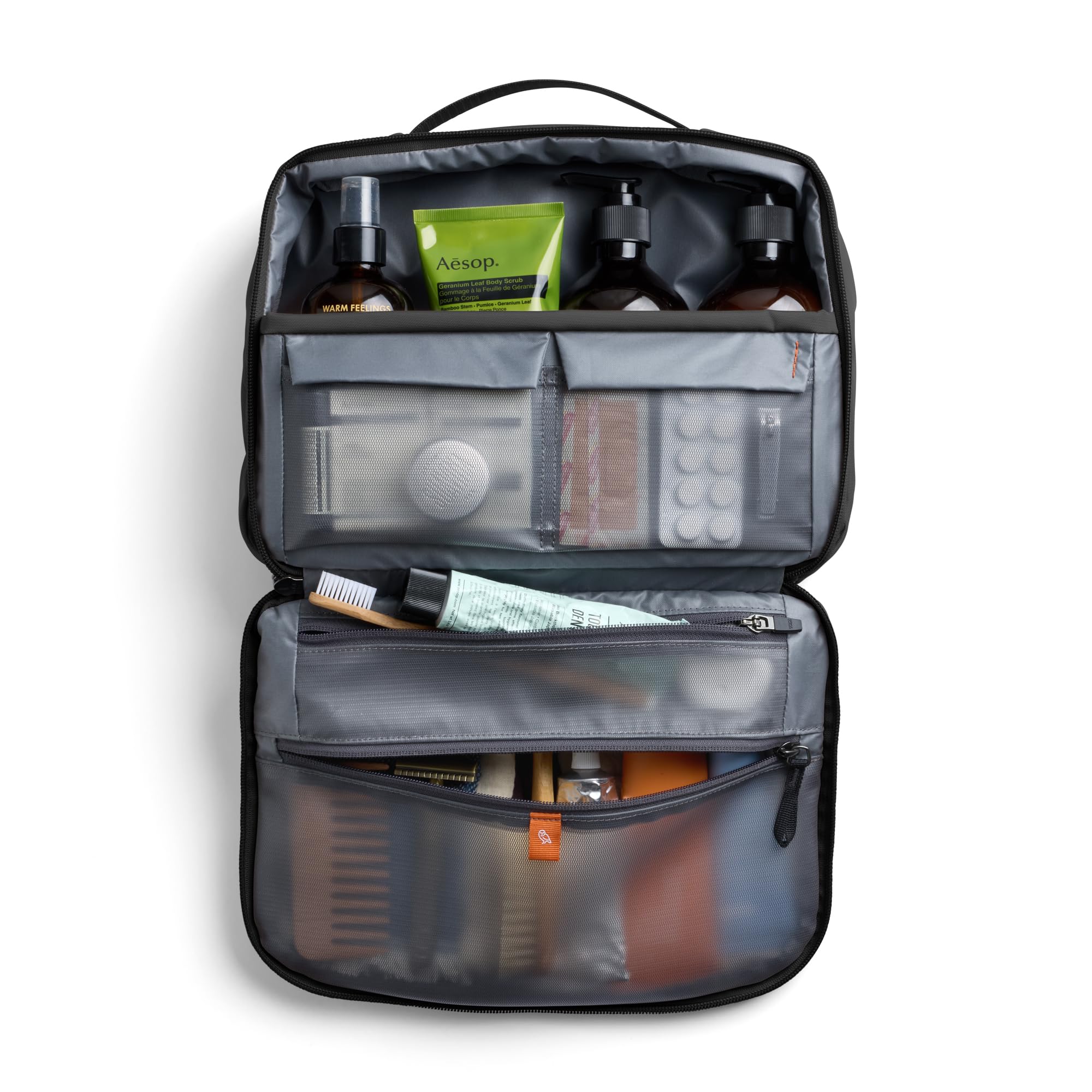 Bellroy close-up of transparent duo pockets showing visible contents for fast selection