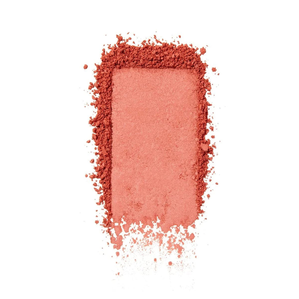 Benefit close-up of Shellie pan displaying smooth, ultrafine powder benefit