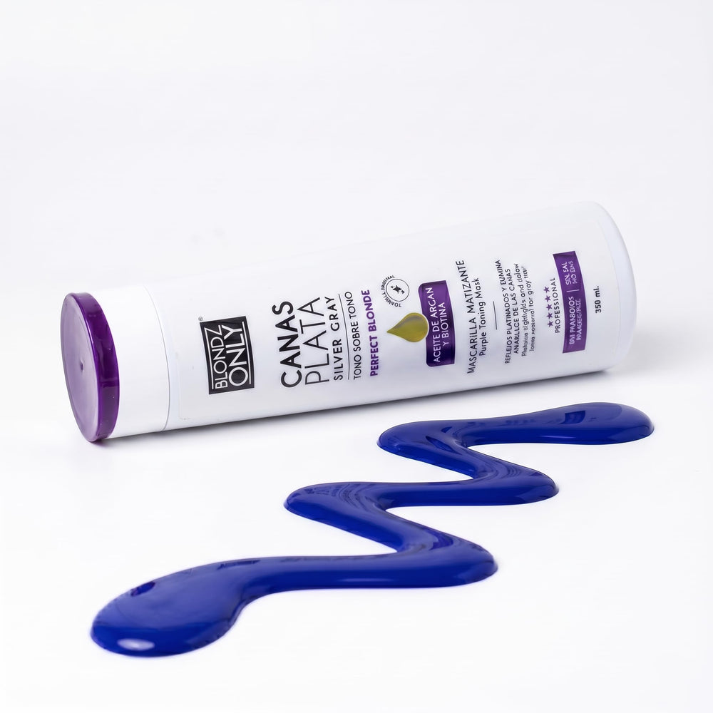 Blondz Only product label close-up listing clean-formula benefits