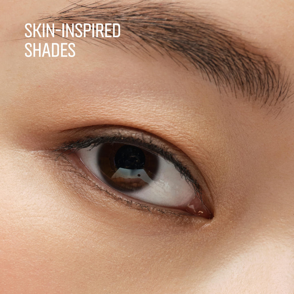 Bobbi Brown shadow close texture showing smooth, blendable pigmentation