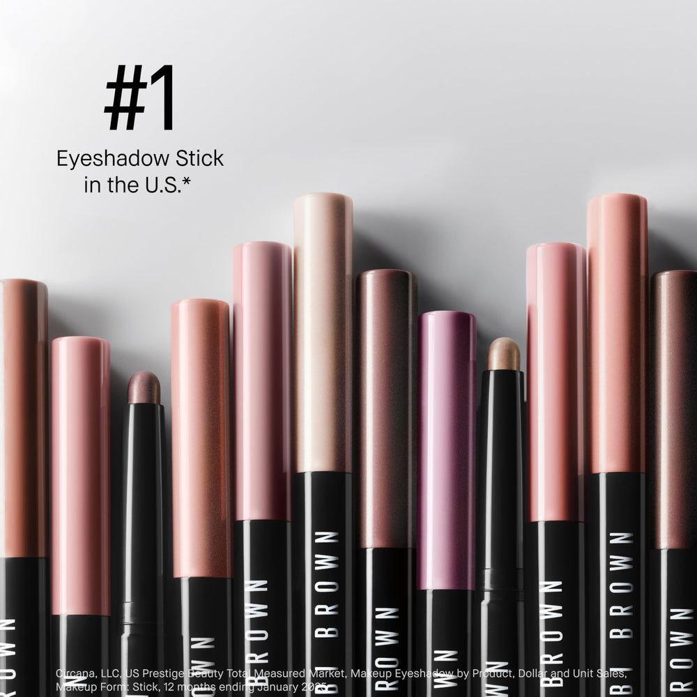 Bobbi Brown vanilla applied on eye for quick swipe-and-go, smudge resistant look