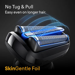 Braun close-up of AquaFlex foil and blades providing smoother contouring