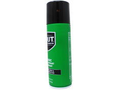 BRUT Classic spraying underarm in use demonstrating quick drying benefit