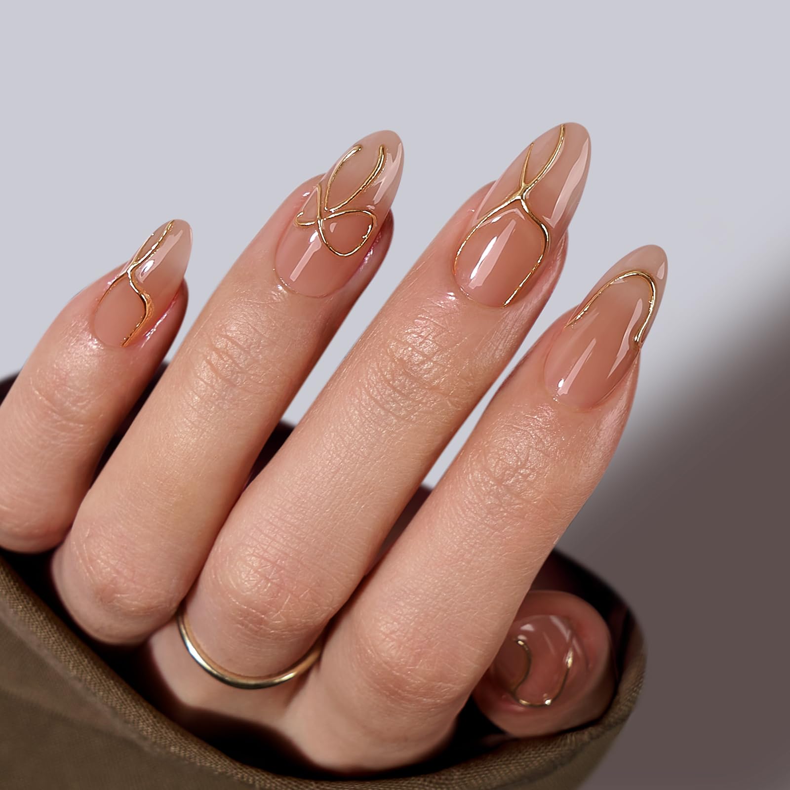 BTArtbox front packaging showcasing medium almond nude and included tools for easy styling