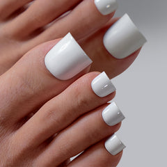 BTArtbox front packaging showing ivory white nails and included tools for quick application
